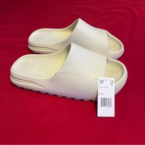 Adidas Yeezy Slide “Bone” (2019)